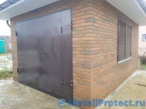 ДНП поселок Сонино, Синяя Птица, Павловский Посад Ставни и ворота в одном гараже в частном доме